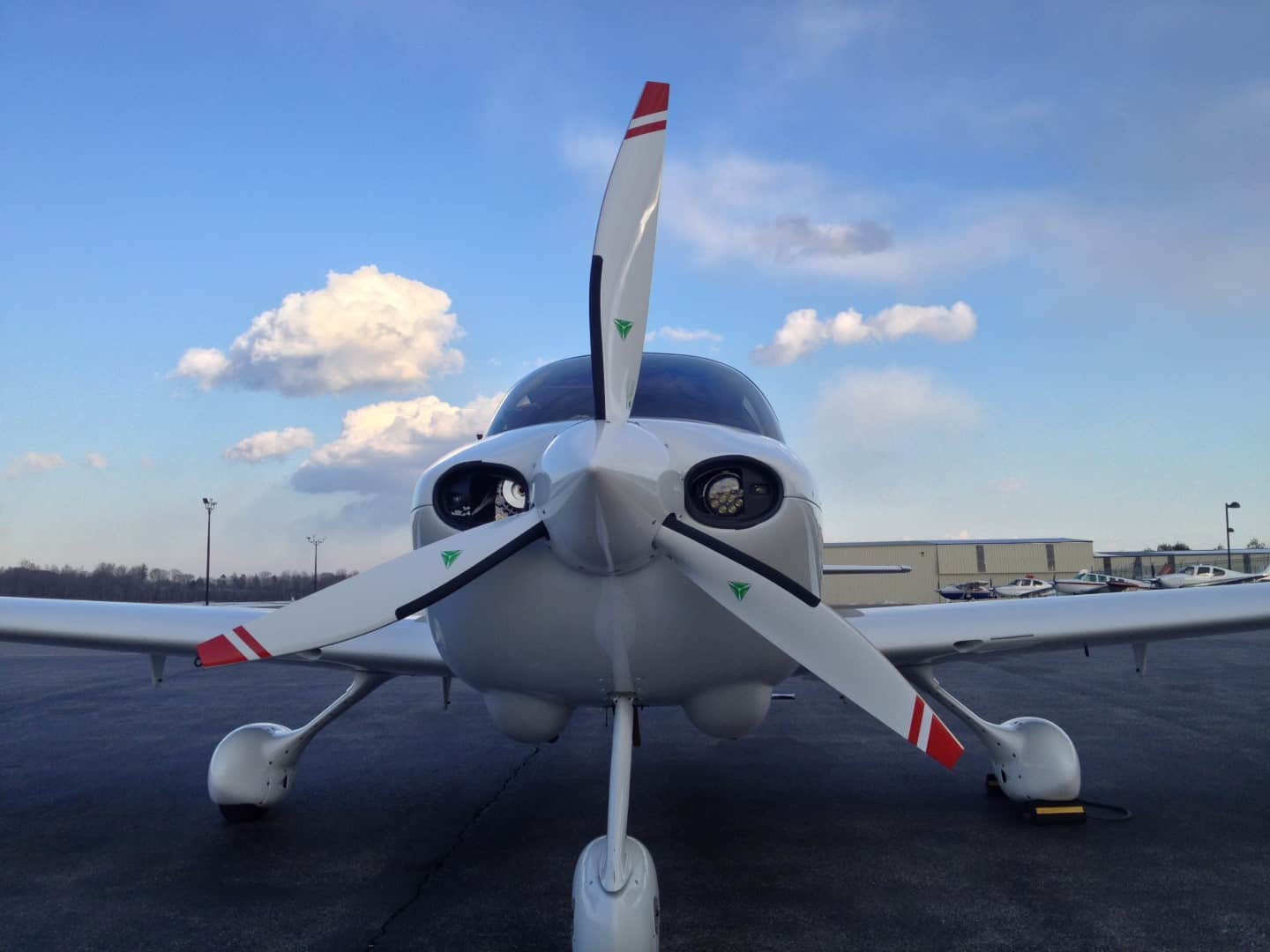 MT Composite Propeller in White for the Cirrus SR20